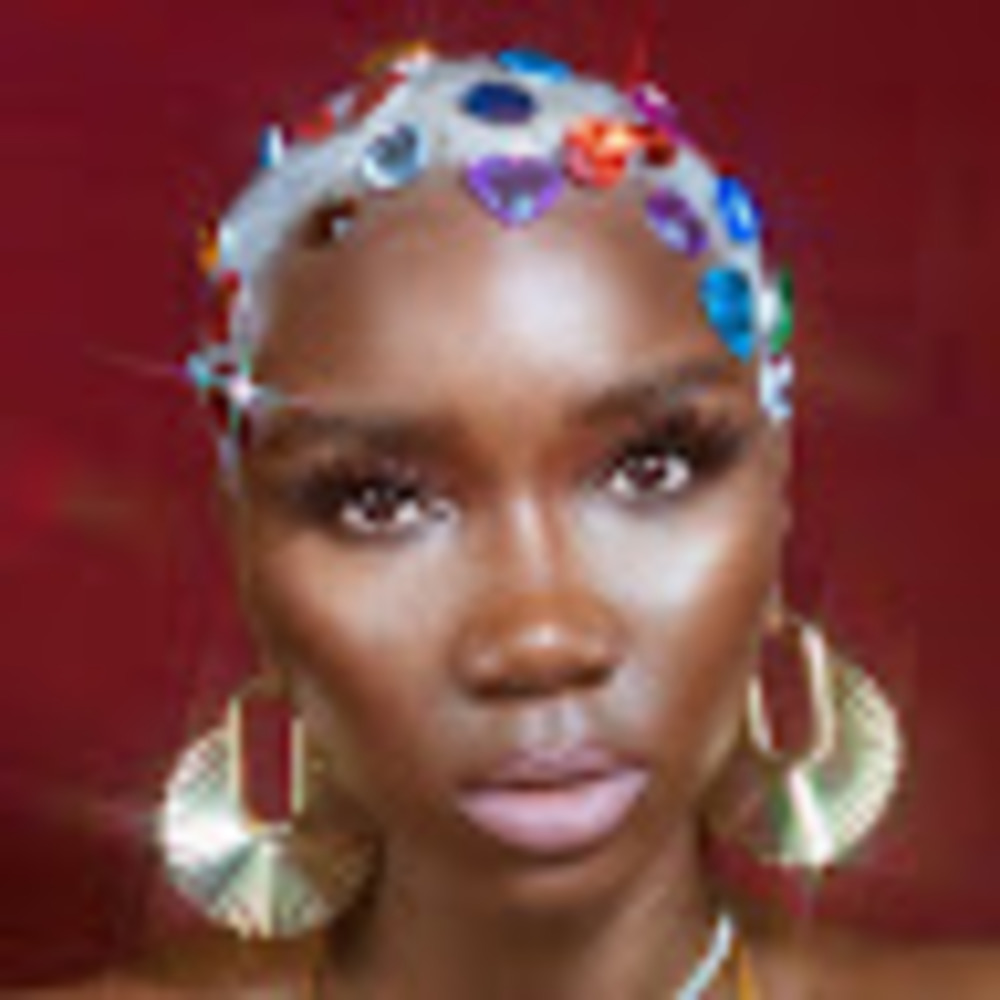 Meet your Posher, Flora